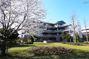 介護老人保健施設市川ゆうゆうの外観